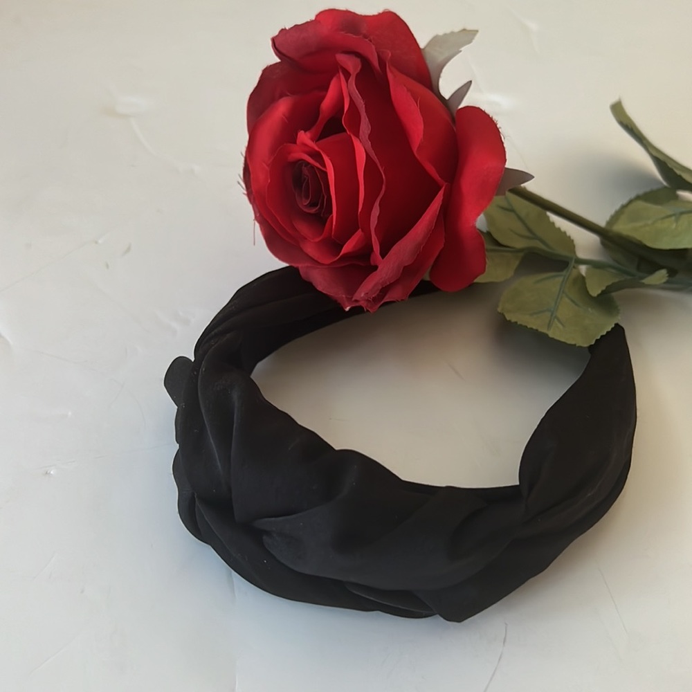 Black Knotted Top Wide Headband